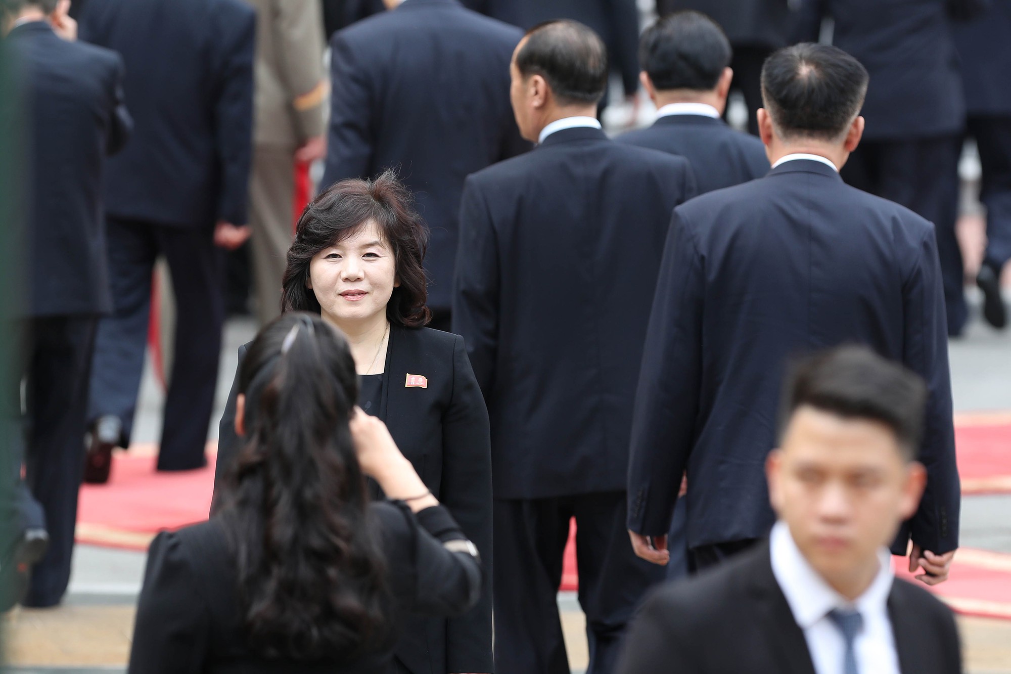 Cận cảnh những b&oacute;ng hồng quyền lực trong đo&agrave;n Chủ tịch Kim Jong-un - Ảnh 6.