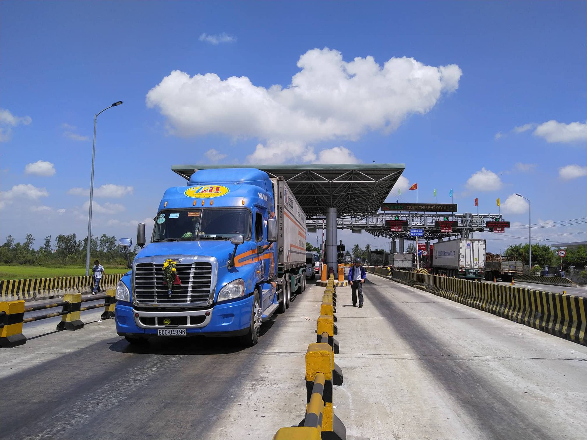 Giám sát công khai việc thu phí tại trạm BOT Ninh Lộc - Ảnh 4.