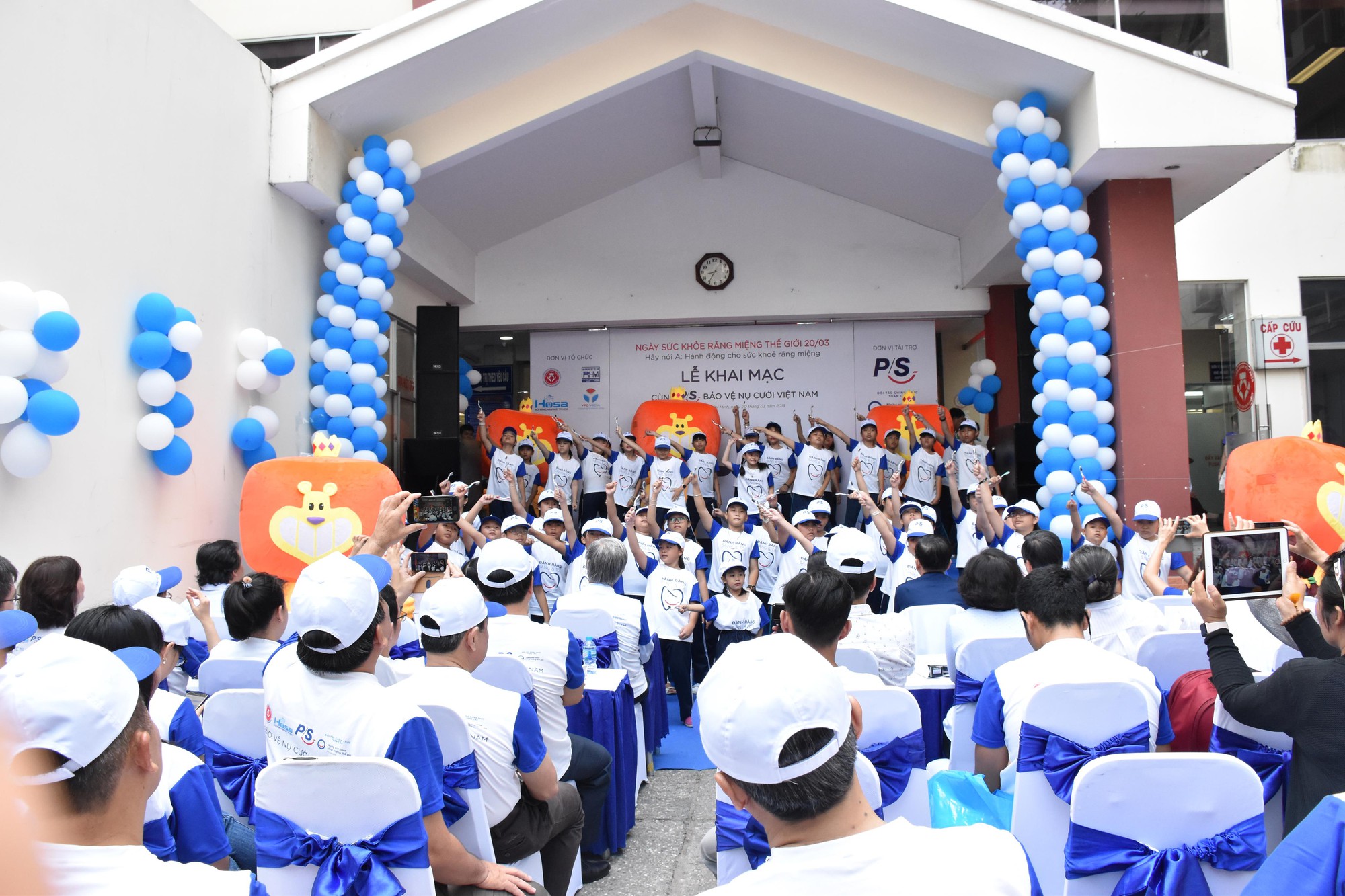 Bệnh viện Răng H&agrave;m Mặt TP HCM kh&aacute;m bệnh miễn ph&iacute; - Ảnh 2.