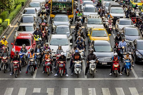 Nỗi &aacute;m ảnh mang t&ecirc;n xe hơi của người d&acirc;n v&agrave; du kh&aacute;ch đến Th&aacute;i Lan - Ảnh 9.