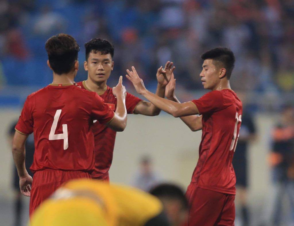 U23 Việt Nam - Brunei 6-0: Quang Hải và 2 trung vệ cùng lập công