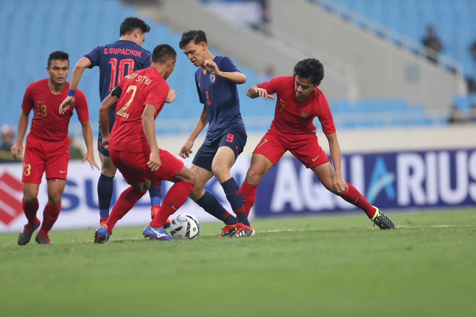 Sao Hà Lan bị FIFA cấm đá, U23 Indonesia thua tan nát Thái Lan - Ảnh 1.