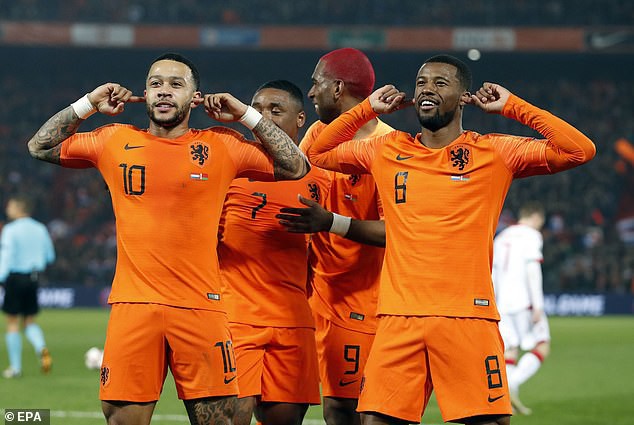 "Cố nhân" Man United tỏa sáng, Hà Lan thắng tưng bừng vòng loại Euro