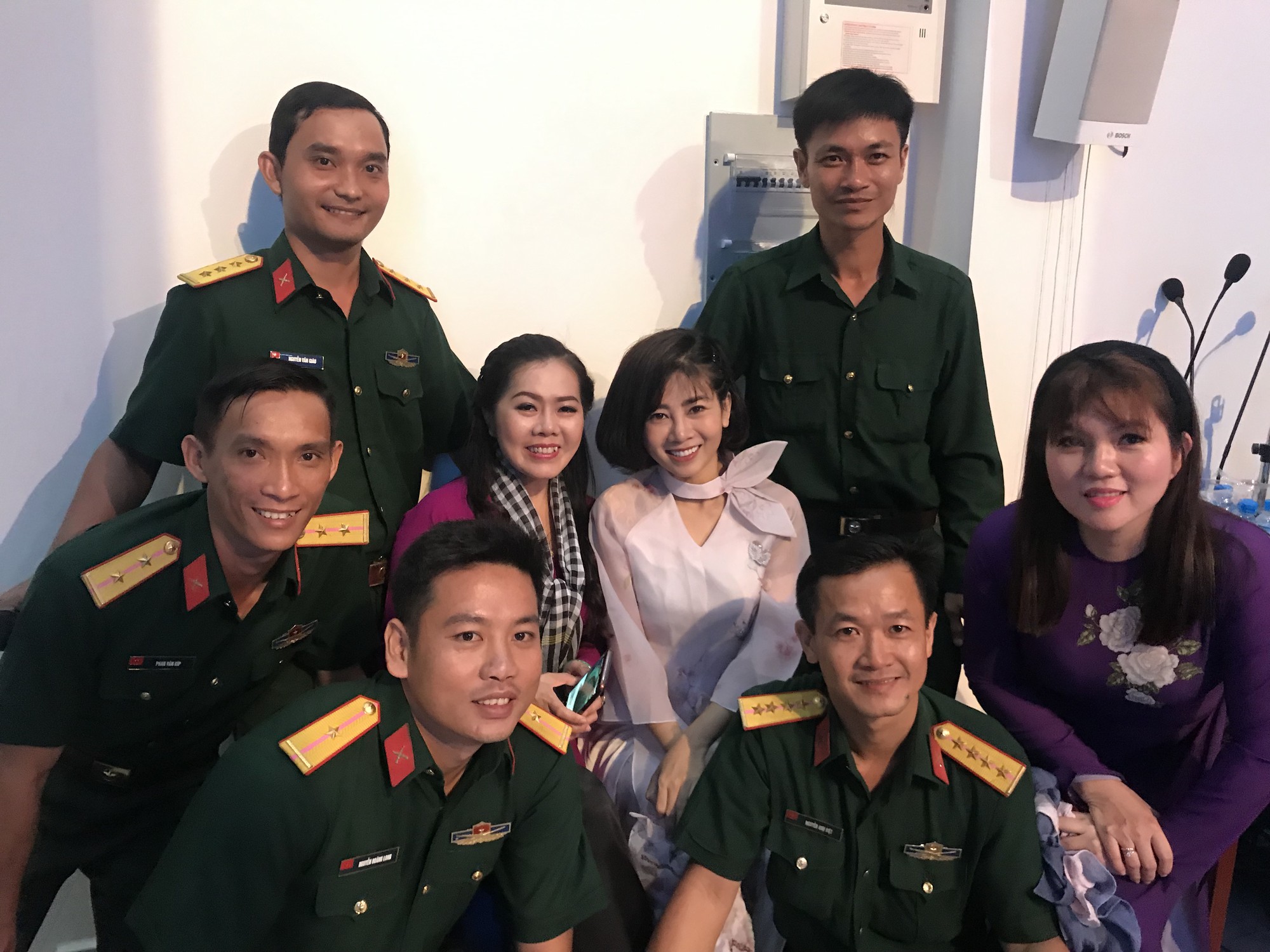 Trí Quang khóc khi thấy Mai Phương trở lại sân khấu