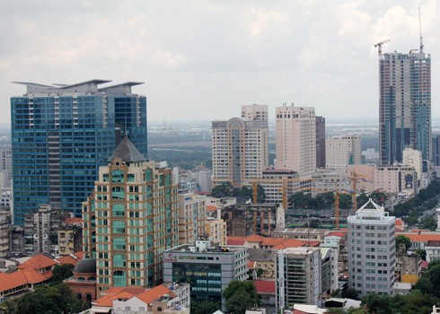 Trung tâm bán lẻ săn khách thuê ngoài ngành để lấp chỗ trống