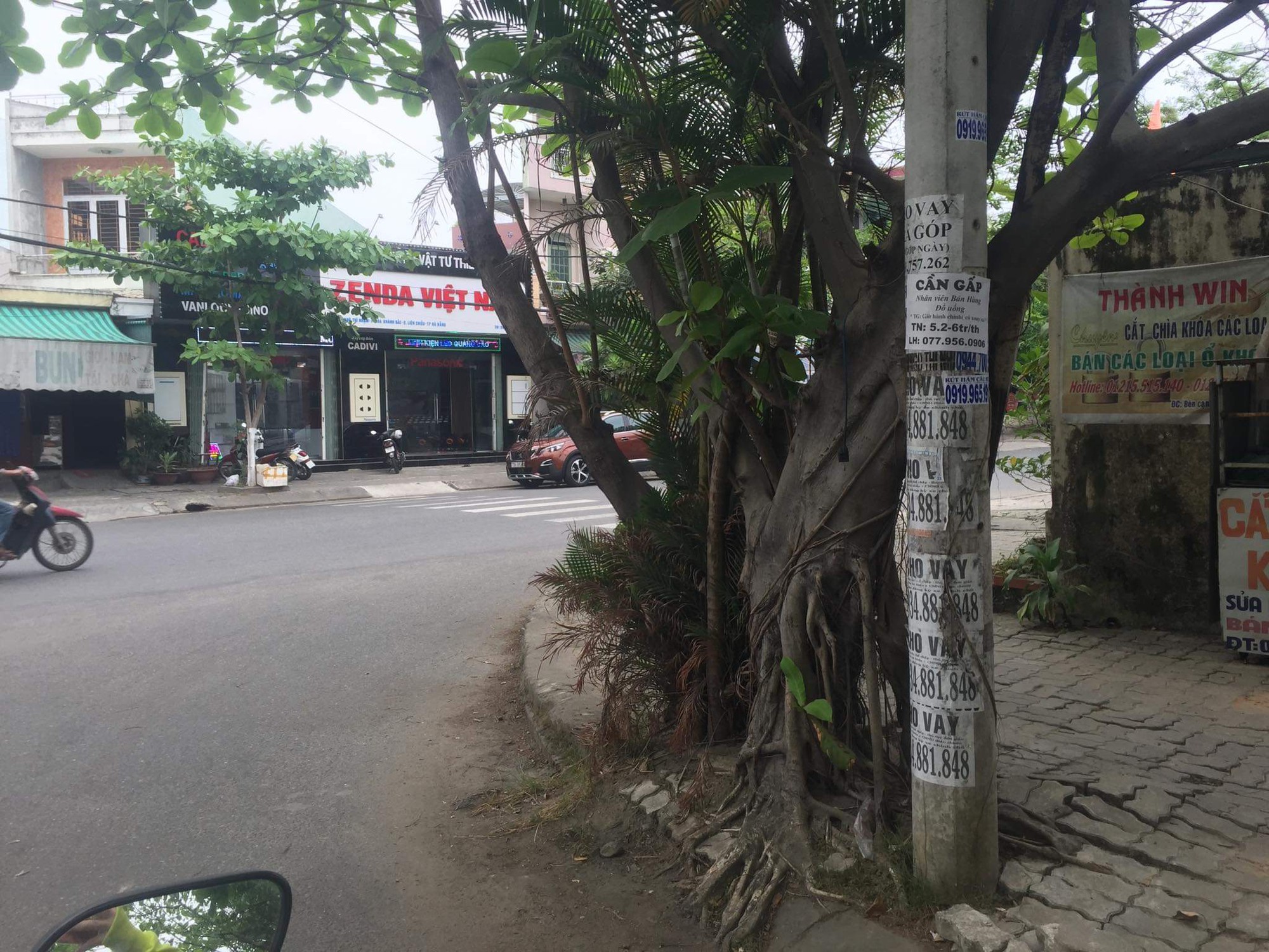 Nhếch nh&aacute;c tờ rơi cho vay nặng l&atilde;i tr&agrave;n lan tr&ecirc;n đường phố Đ&agrave; Nẵng - Ảnh 12.