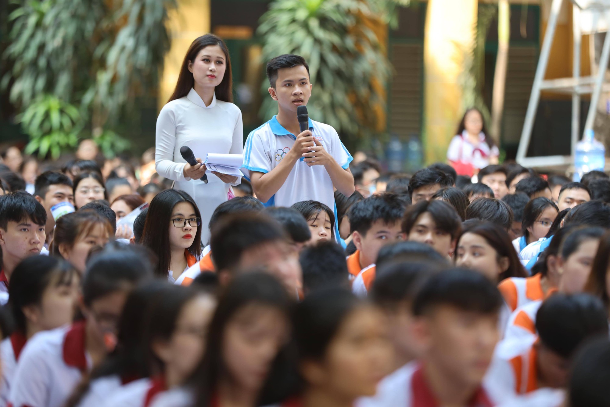 "Đưa trường học đến thí sinh 2019" tại TP HCM: Rớt đại học thì phải làm sao?