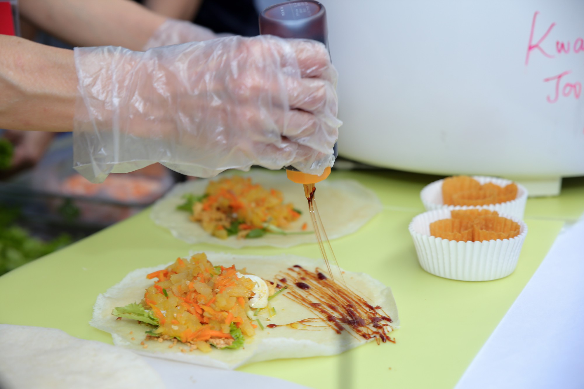 Rực rỡ Lễ hội Singapore 2019 tại phố đi bộ hồ Hoàn Kiếm - Ảnh 6.
