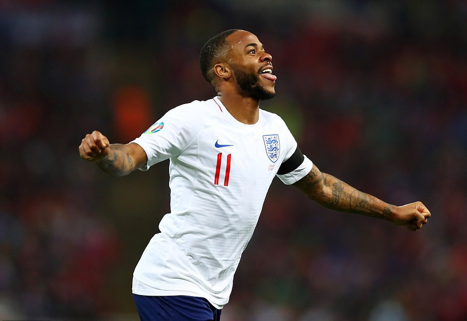 Sterling tỏa sáng với hat-trick, Anh vùi dập CH Czech