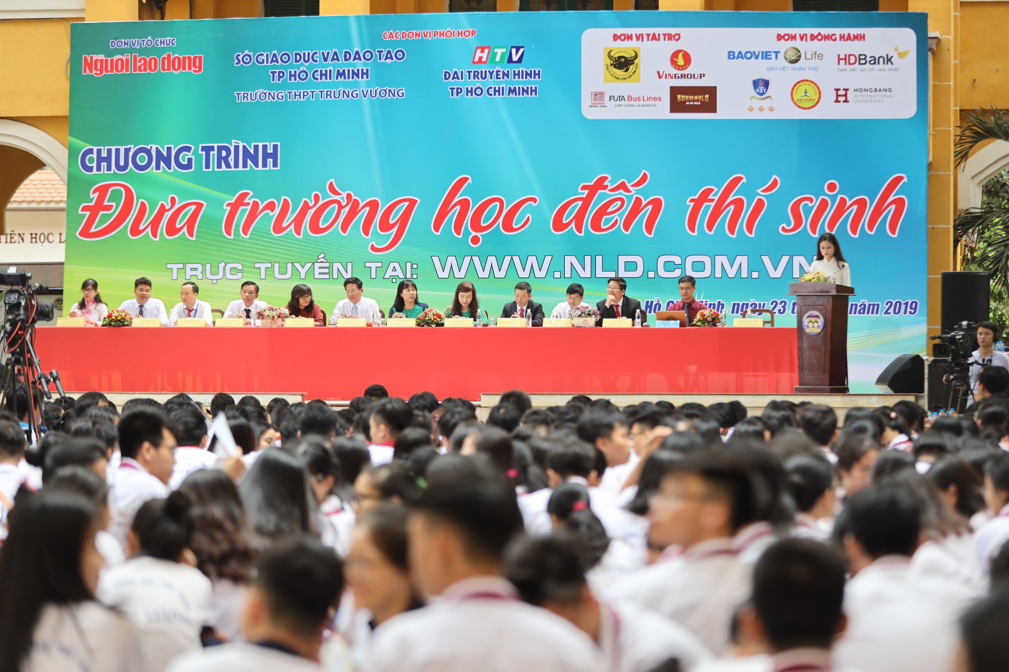 Chương tr&igrave;nh Đưa trường học đến th&iacute; sinh 2019: Giải tỏa nỗi lo nghề nghiệp - Ảnh 2.