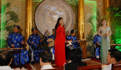 Trân trọng "di sản sống": Không chỉ danh hiệu