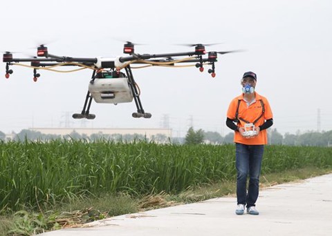 Phi c&ocirc;ng l&aacute;i drone - nghề hot nhất ở n&ocirc;ng th&ocirc;n Trung Quốc - Ảnh 3.