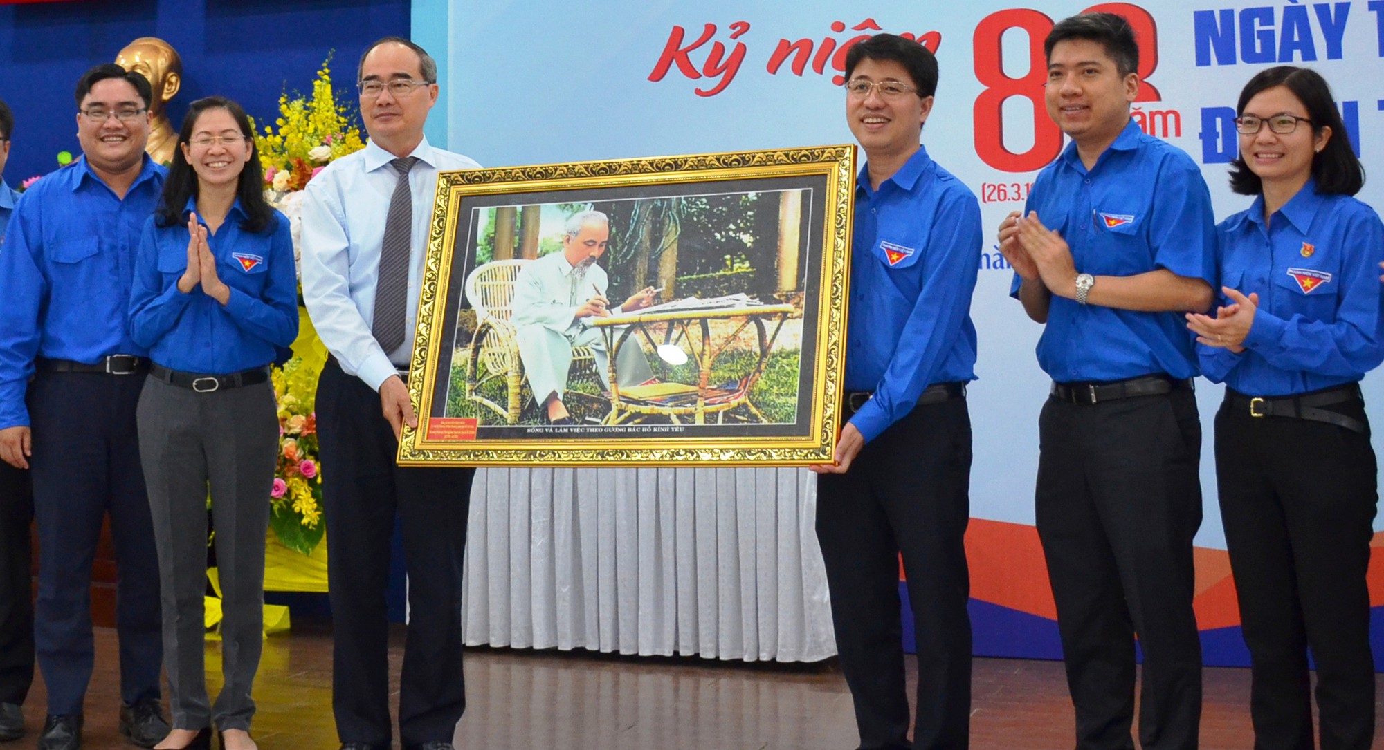 Bí thư Nguyễn Thiện Nhân thăm, chúc mừng Thành Đoàn TP HCM