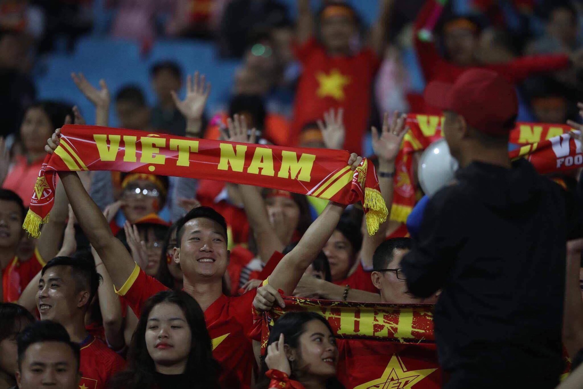 Hạ U23 Th&aacute;i Lan 4-0, U23 Việt Nam trở lại VCK trẻ ch&acirc;u lục - Ảnh 3.