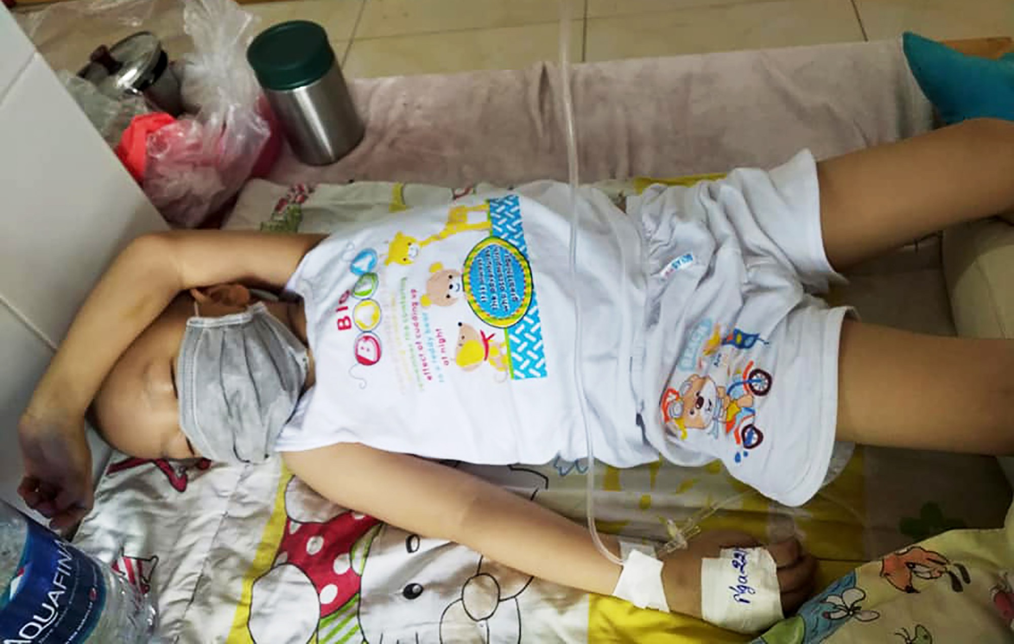 "Mẹ ơi! Con muốn đi học"