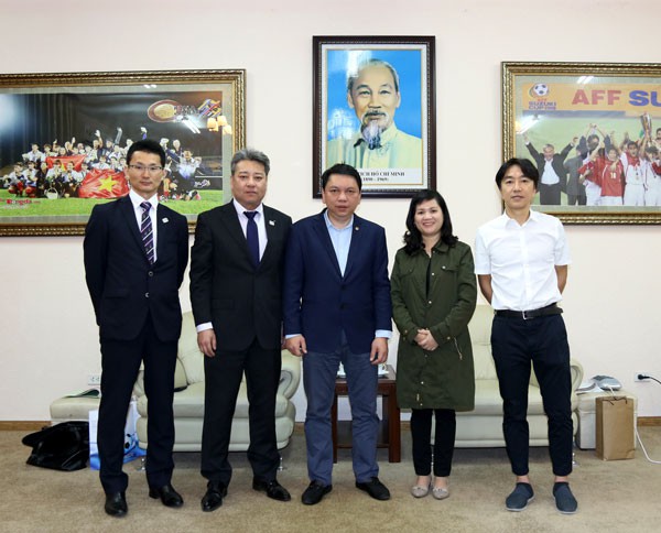 HLV Miura gặp VFF, nói về tương lai U23 Việt Nam