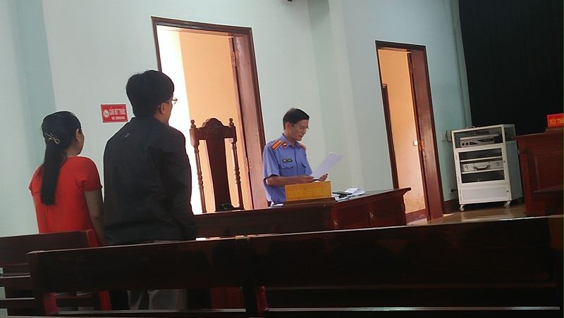 Chuyện tranh giành giữa 2 ông chồng đồng hương - Ảnh 1.