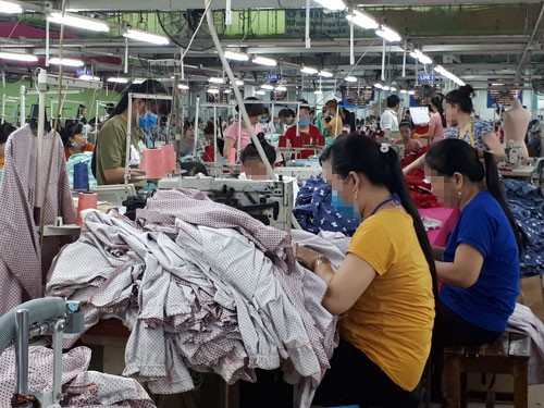 QUẤY RỐI TÌNH DỤC NƠI LÀM VIỆC: Cần chế tài đủ mạnh