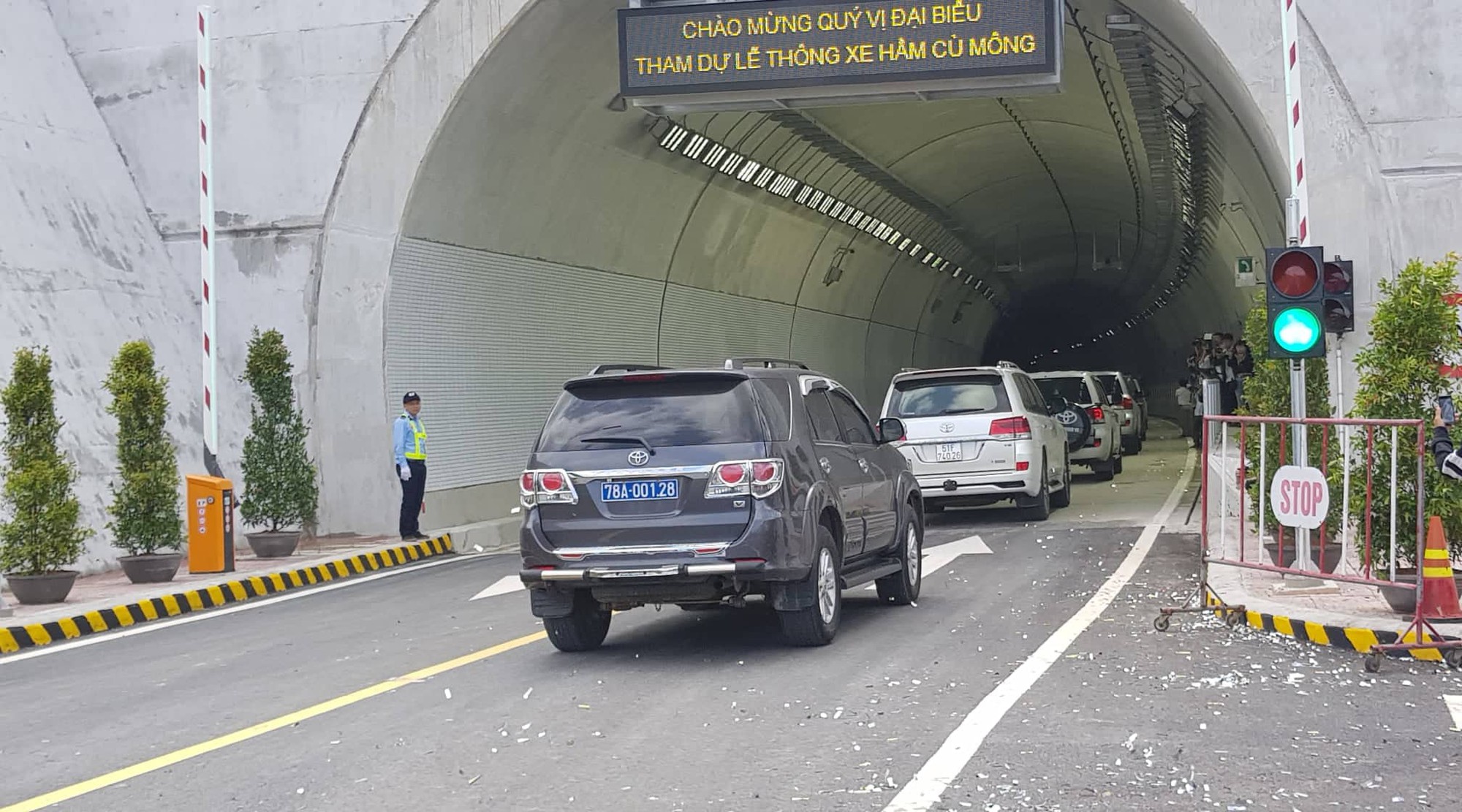 Hầm Cù Mông thu phí từ ngày 1-4 - Ảnh 3.