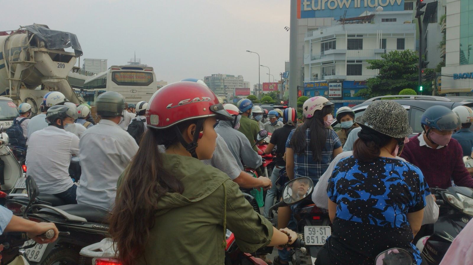 Thận trọng với các bệnh do thời tiết nắng nóng - Ảnh 2.