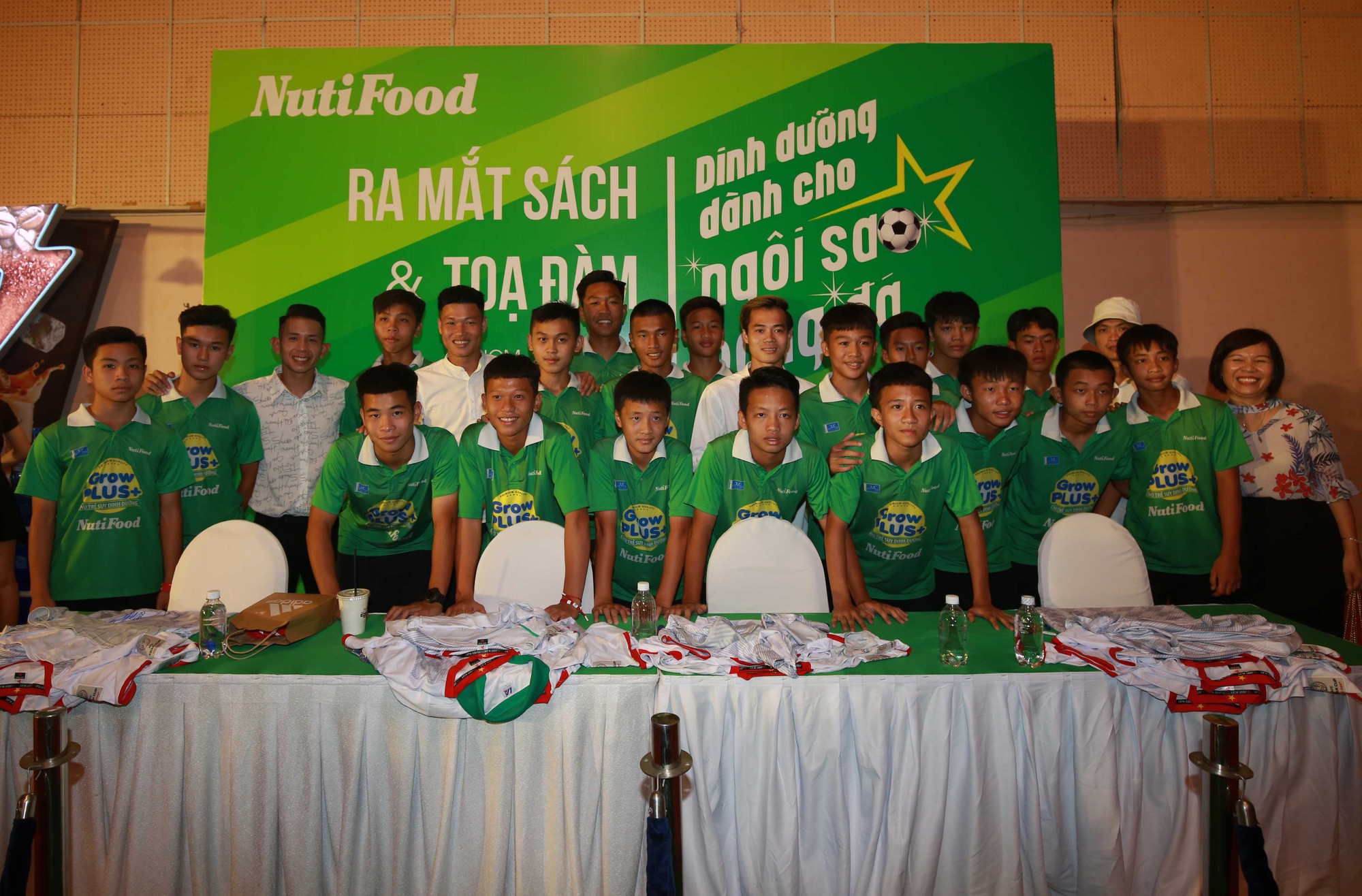 Ra mắt sách dinh dưỡng, nghe bác sĩ kể chuyện thầy Park cấm học trò ăn mì - Ảnh 4.