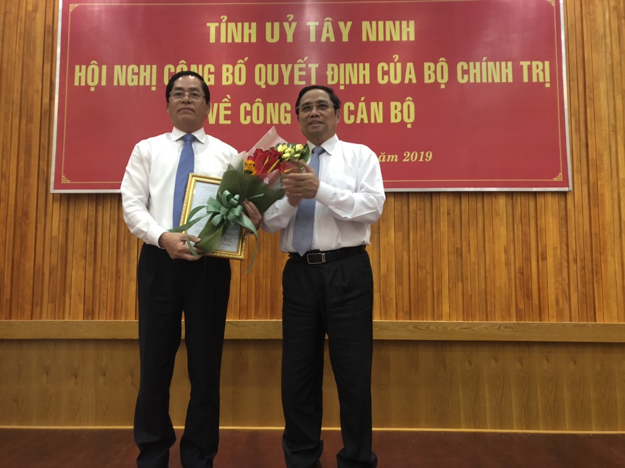 Ông Phạm Viết Thanh nhậm chức Bí thư Tỉnh ủy Tây Ninh - Ảnh 1.