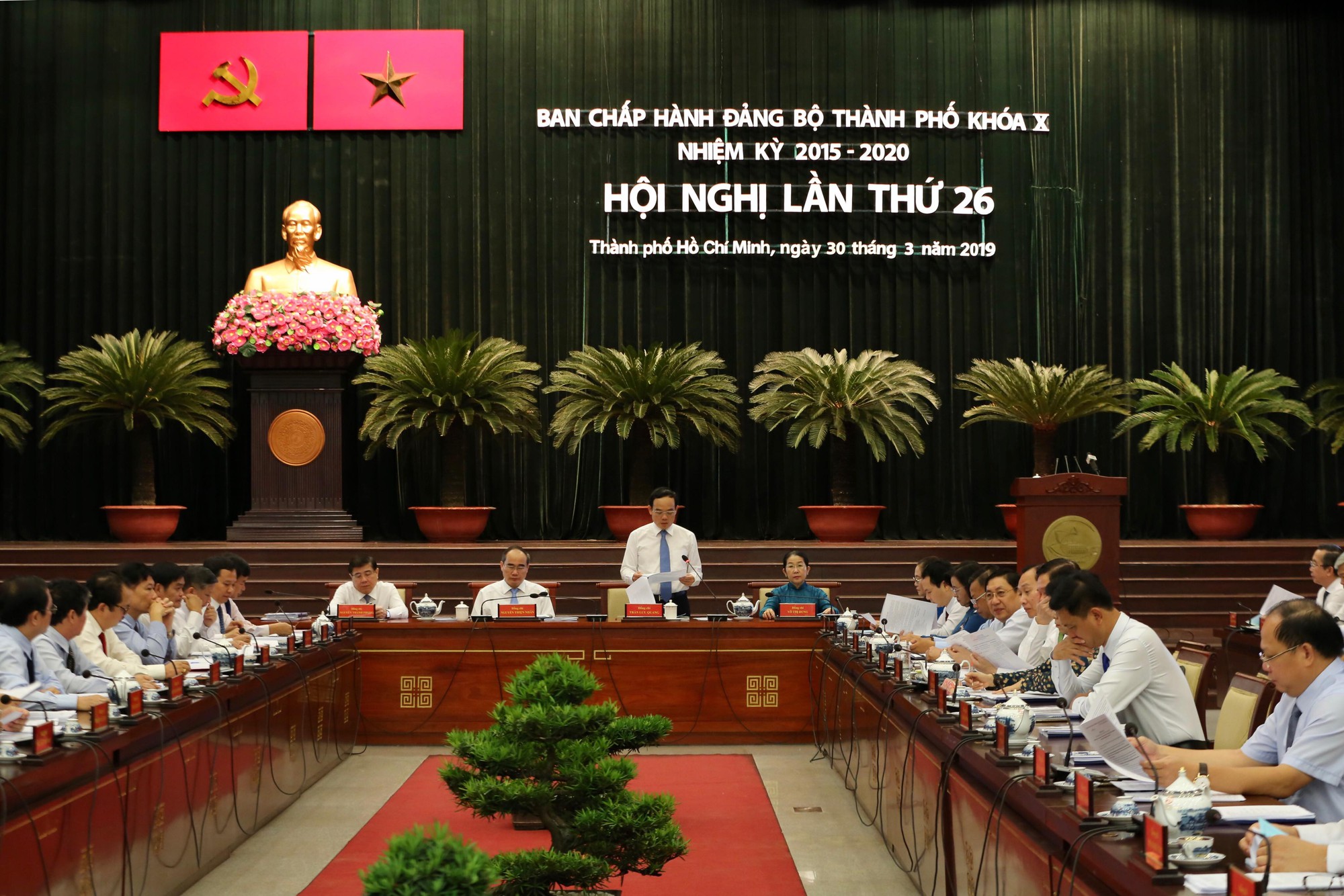 Hội nghị Ban Chấp hành Đảng bộ TP HCM bàn nhiều vấn đề quan trọng - Ảnh 1.