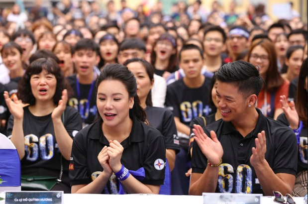 Hoa hậu H&rsquo;Hen Ni&ecirc; kể chuyện thực h&agrave;nh sống Xanh c&ugrave;ng sinh vi&ecirc;n H&agrave; Nội - Ảnh 3.