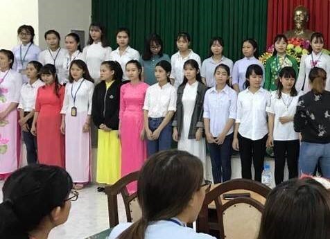 Hé lộ vị mạnh thường quân muốn giúp đỡ nữ sinh bị đánh dã man, lột đồ - Ảnh 1.