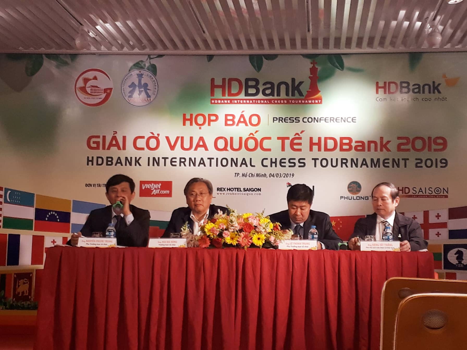 Gần 500 triệu đồng cho nh&agrave; v&ocirc; địch Giải Cờ vua quốc tế HDBank 2019 - Ảnh 1.