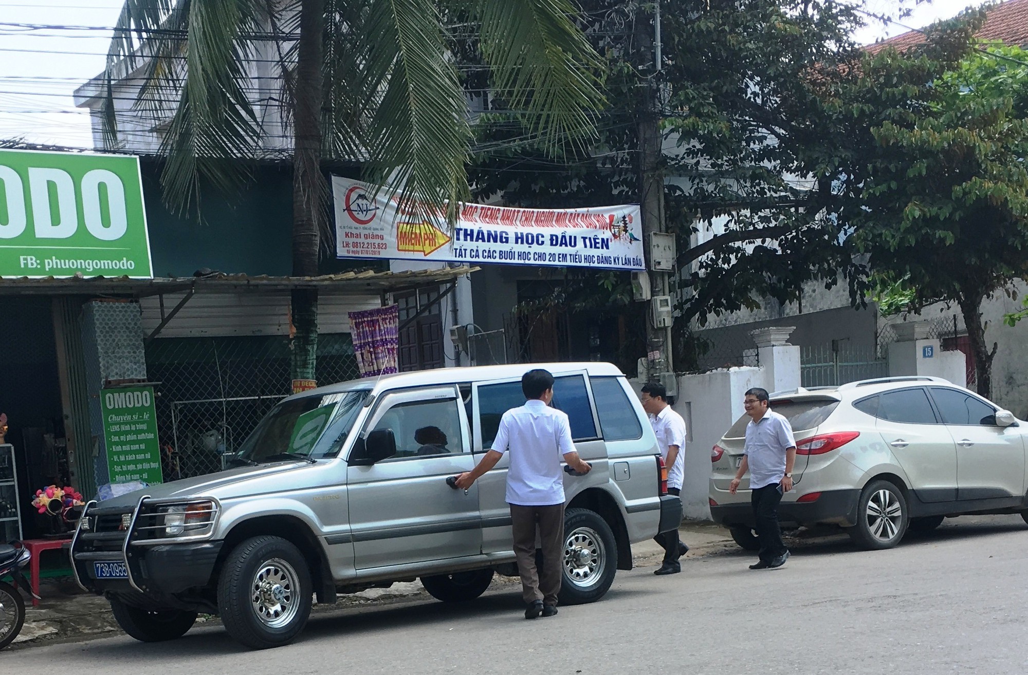 "Chủ nhân" xe biển xanh đi tiệc cưới con chủ nhiệm UBKT Quảng Bình nói gì?
