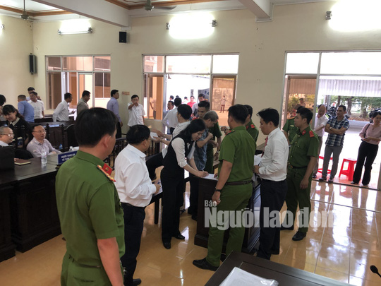 Lừa đảo số tiền “khủng”, nguyên Giám đốc Navibank Bạc Liêu nhận cái kết đắng - Ảnh 2.