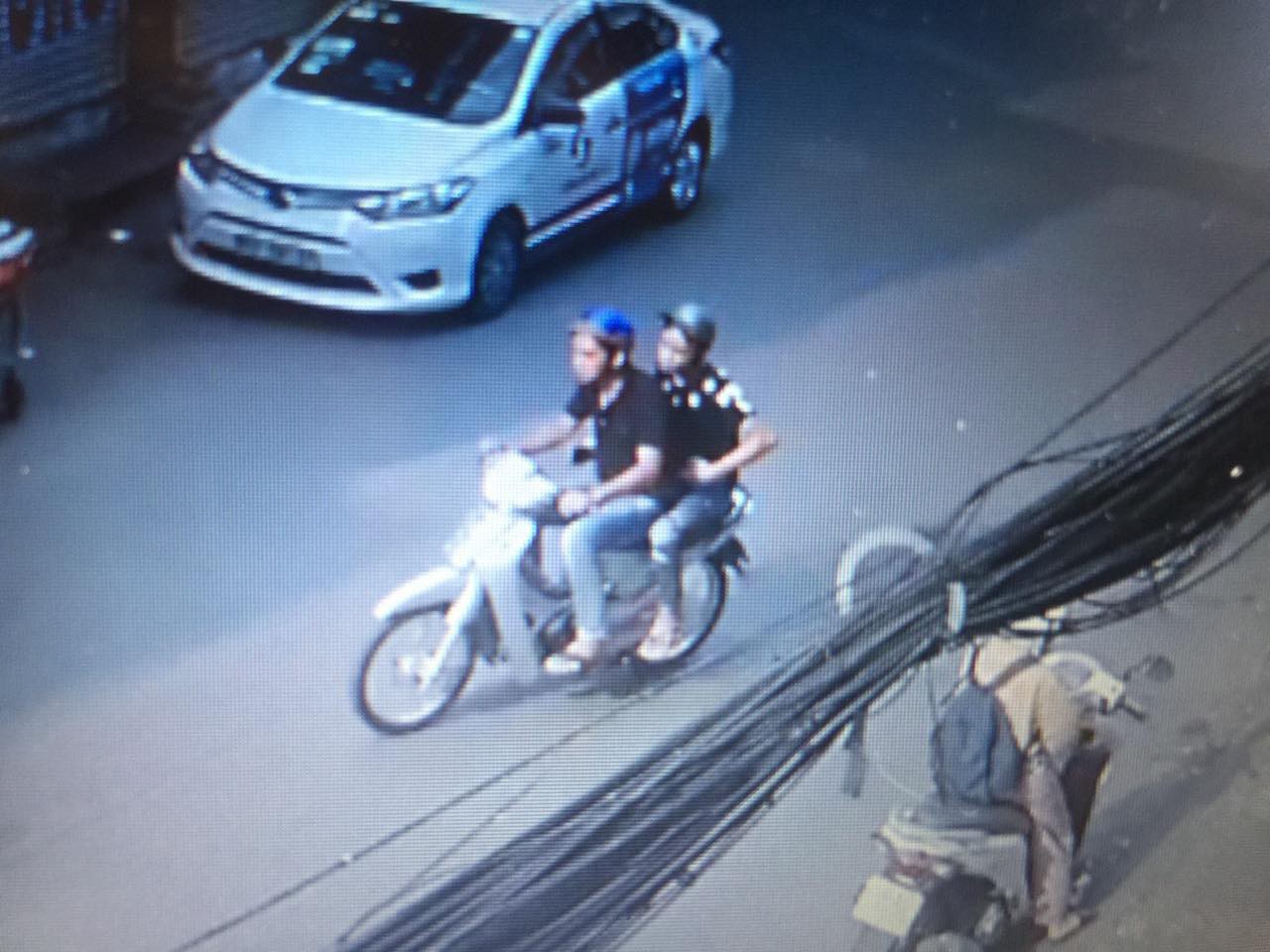 Bắt băng nhóm kéo lê 1 phụ nữ mang thai ở TP HCM