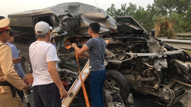 Tài xế xe khách gây tai nạn 4 người thương vong trên cao tốc Pháp Vân-Cầu Giẽ khai gì?