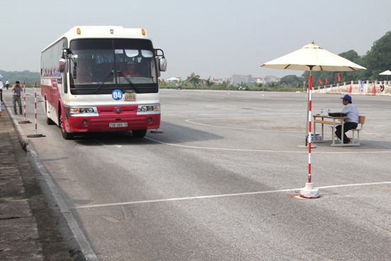 Bộ trưởng Nguyễn Văn Thể yêu cầu đề xuất giải pháp siết chặt quản lý, cấp giấy phép lái xe