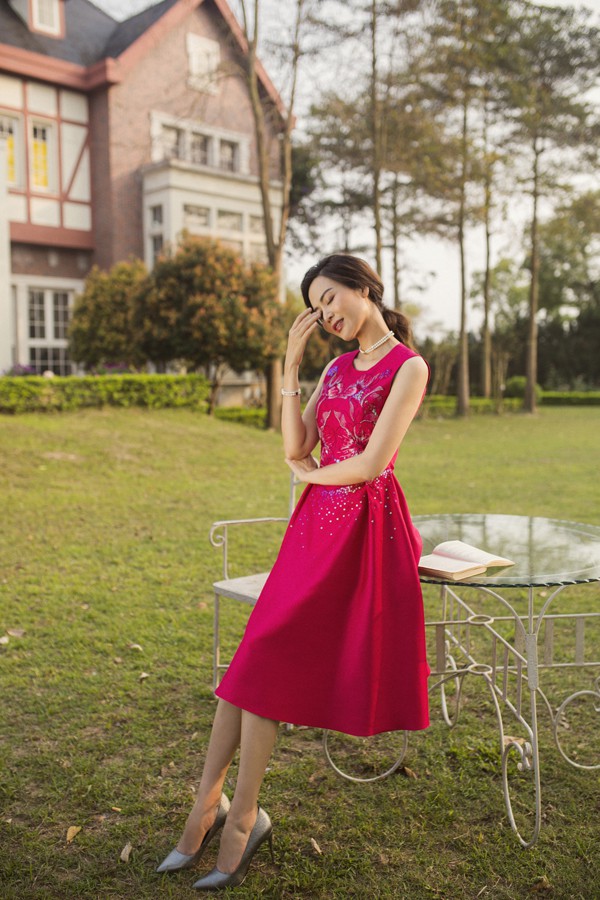Hoa hậu Thu Thuỷ thừa nhận từng sai lầm, đ&aacute;nh gi&aacute; con người bằng tiền bạc - Ảnh 2.