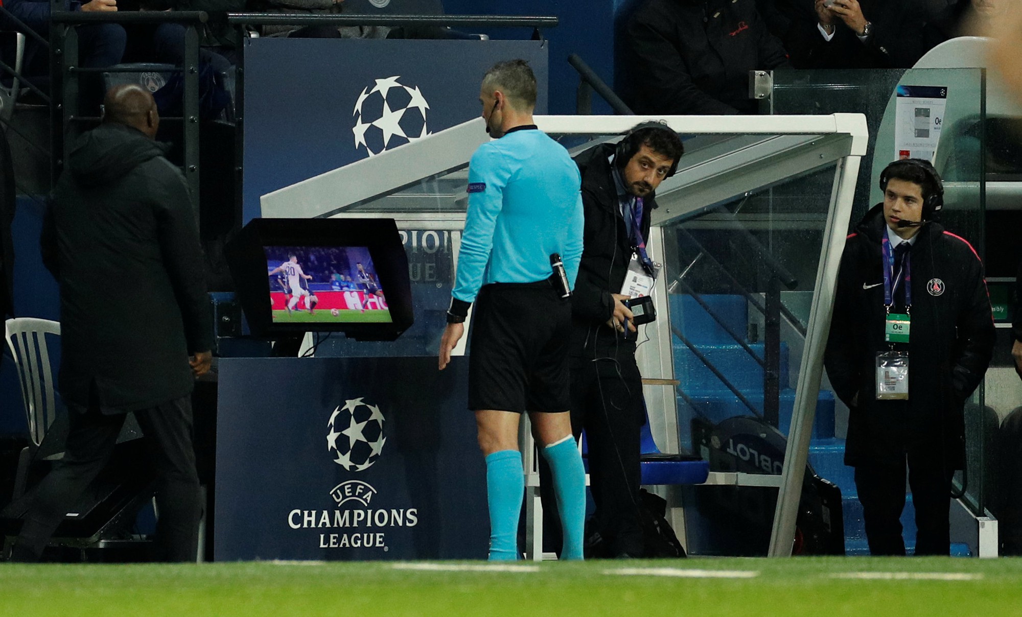 Ngược dòng kỳ vĩ, Man United quật ngã PSG ở Paris - Ảnh 9.
