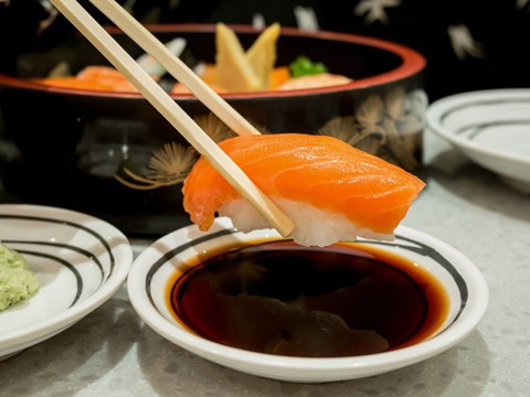 Có thể bạn chưa thưởng thức sushi đúng điệu