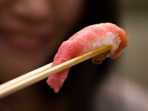 C&oacute; thể bạn chưa thưởng thức sushi đ&uacute;ng điệu - Ảnh 5.
