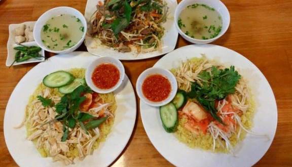 M&oacute;n ngon khi đến v&ugrave;ng đất hoa v&agrave;ng tr&ecirc;n cỏ xanh - Ảnh 2.