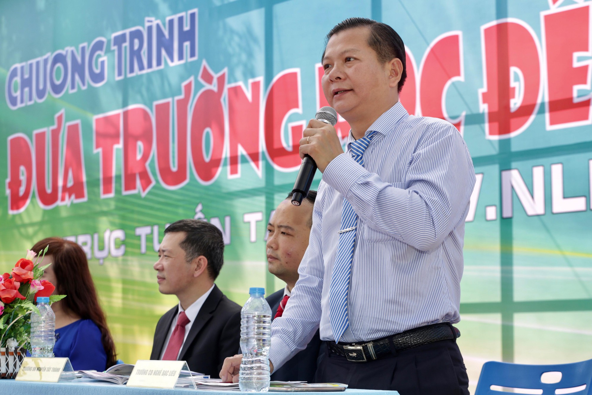 Đưa trường học đến thí sinh: Đừng chạy theo ngành hot! - Ảnh 15.