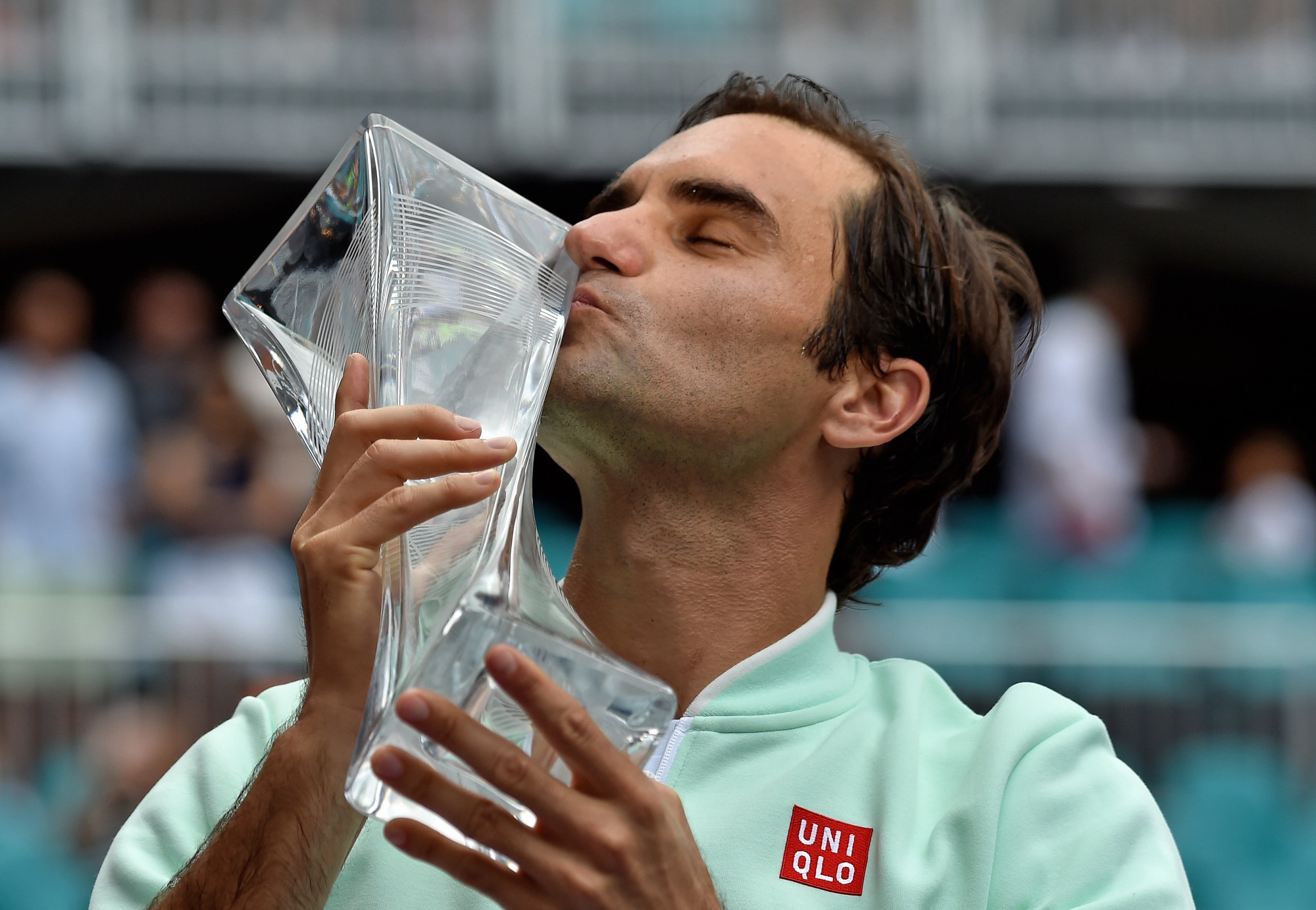 Federer và lời thách thức từ danh hiệu thứ 101