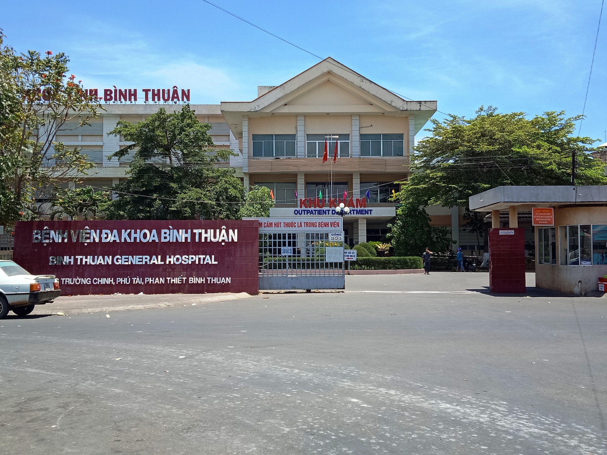 Bình Thuận: Gần 100 người nhập viện sau khi ăn cưới