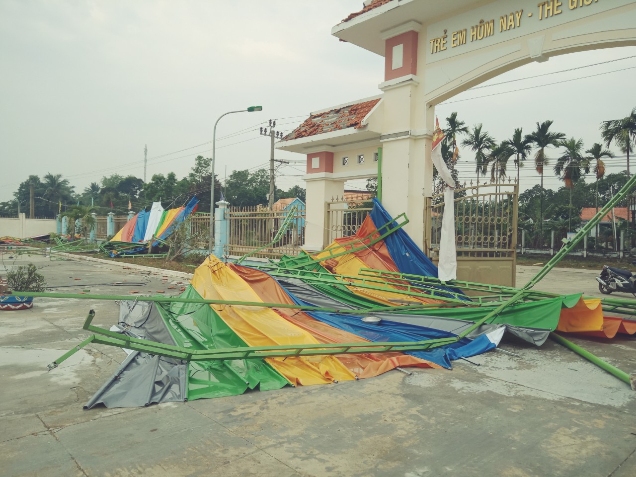 Lốc xoáy kinh hoàng gây thiệt hại nặng ở Quảng Nam - Ảnh 5.
