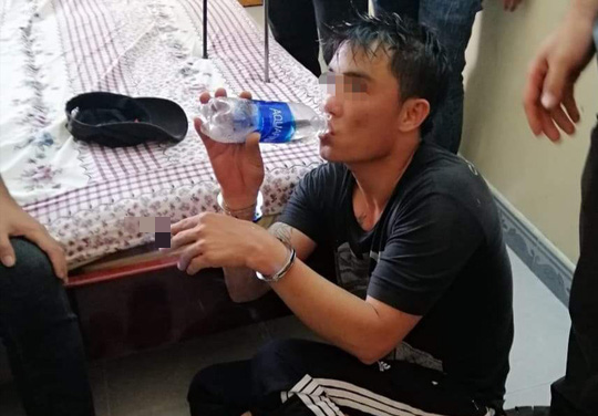 Mới cai nghiện xong đã ngáo đá, thuê nhà nghỉ quậy phá