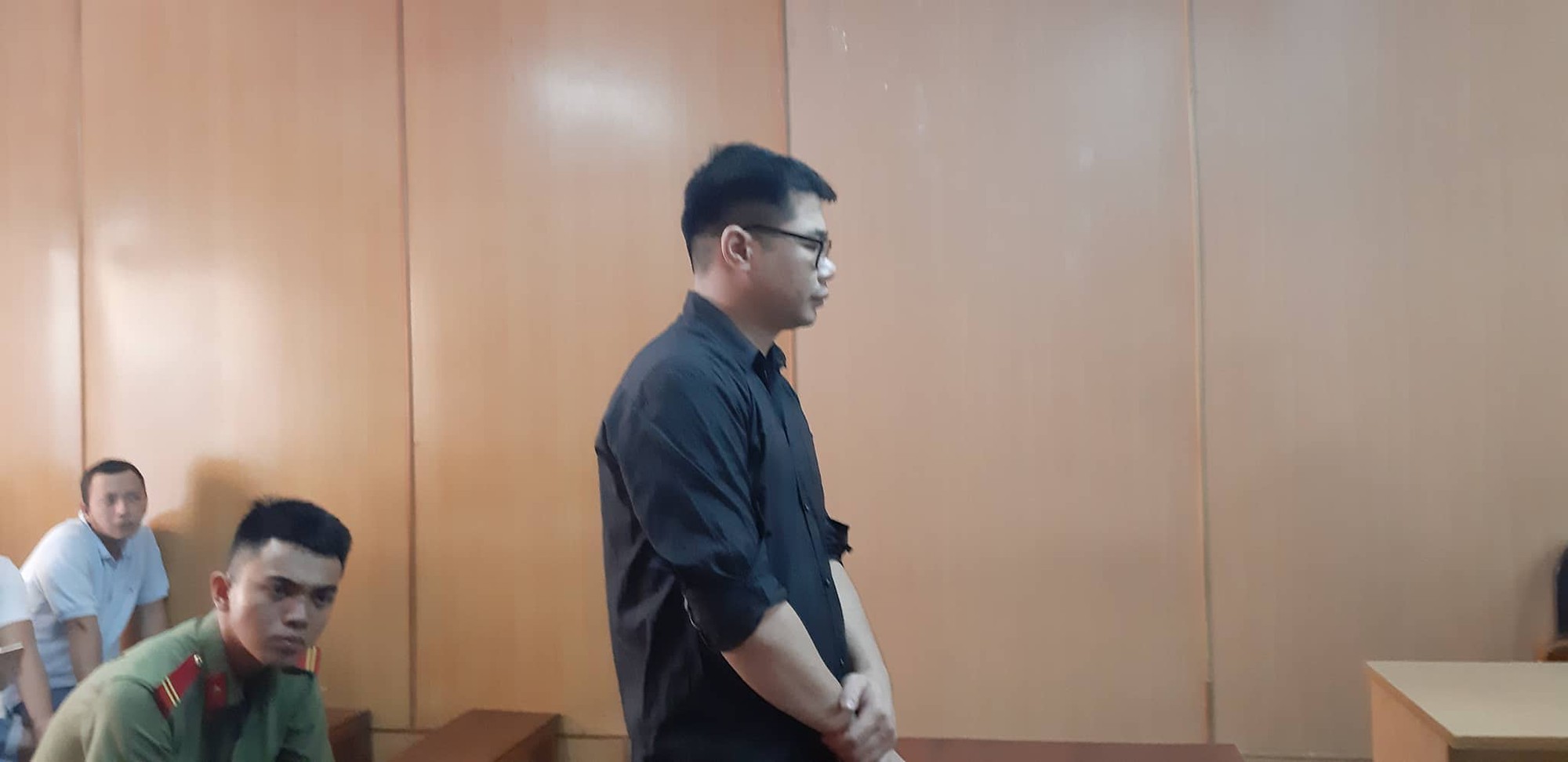 Nam giám đốc vướng vòng lao lý, nữ đối tác liền thanh lý hợp đồng