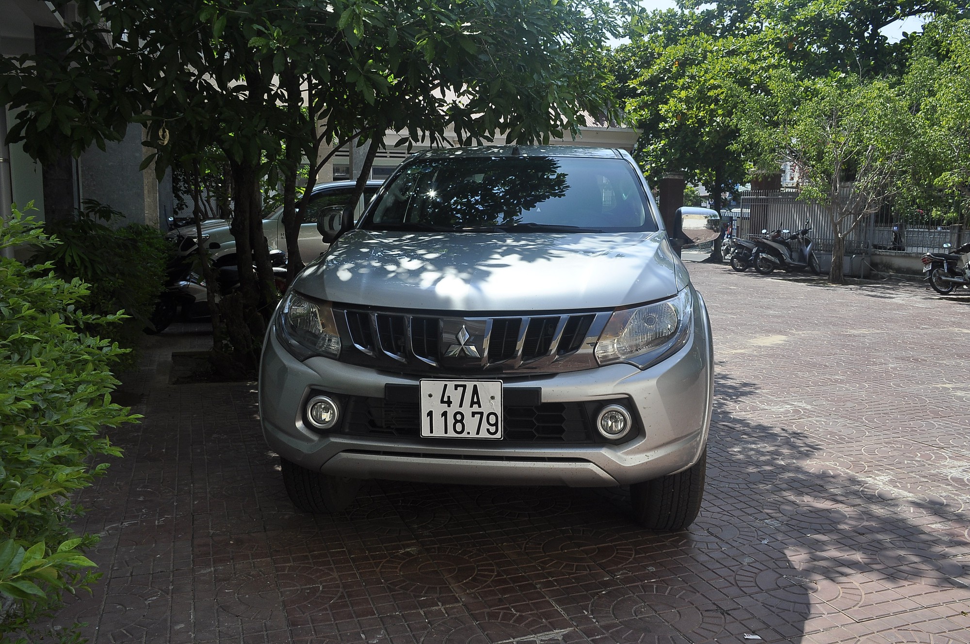 Trộm xe biển xanh rồi thay biển trắng, chạy hơn 400 km vẫn bị bắt