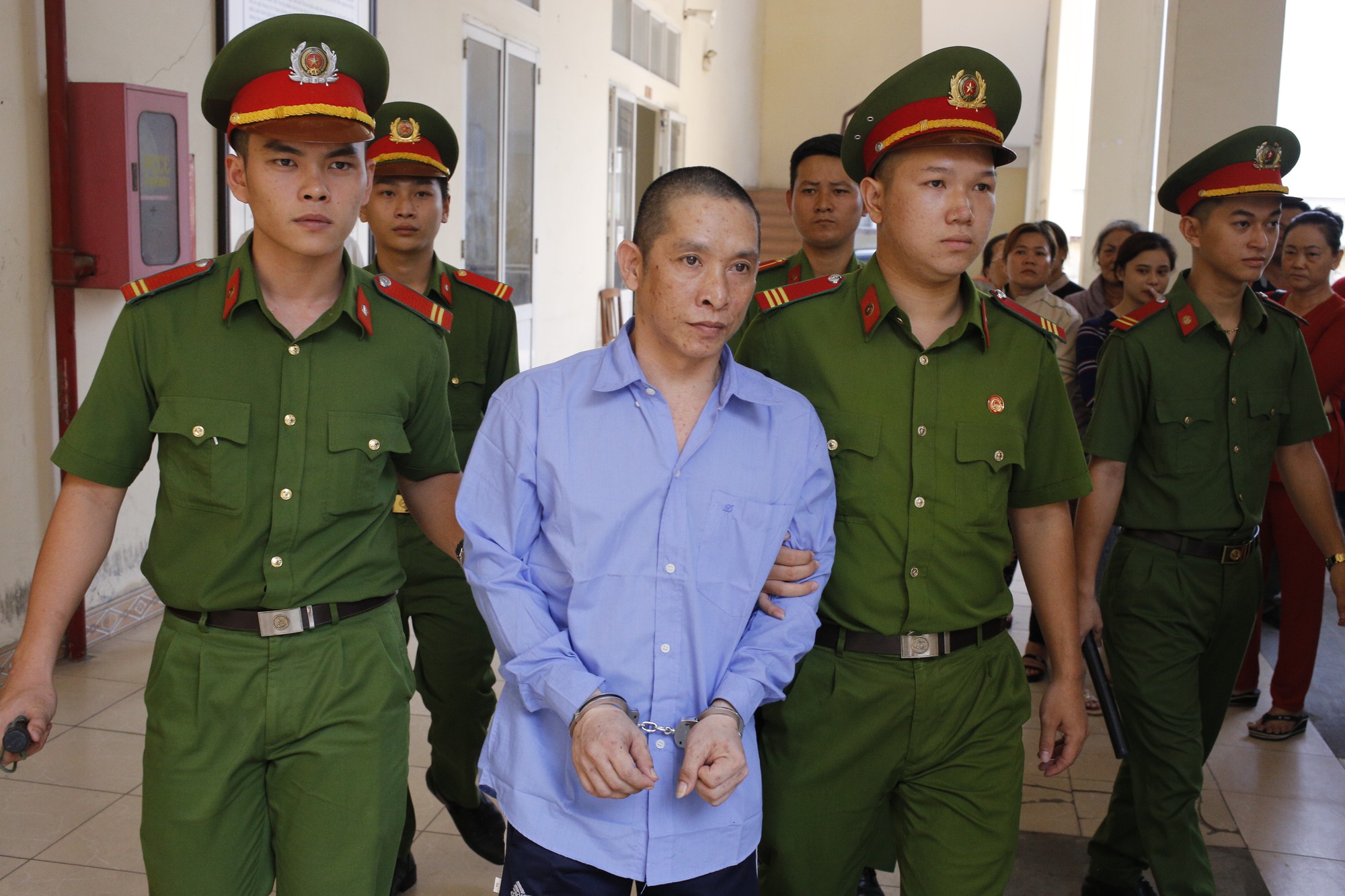 Xe kh&aacute;ch hỏng phanh t&ocirc;ng chết 2 ch&aacute;u b&eacute;: triệu tập đăng kiểm vi&ecirc;n - Ảnh 4.