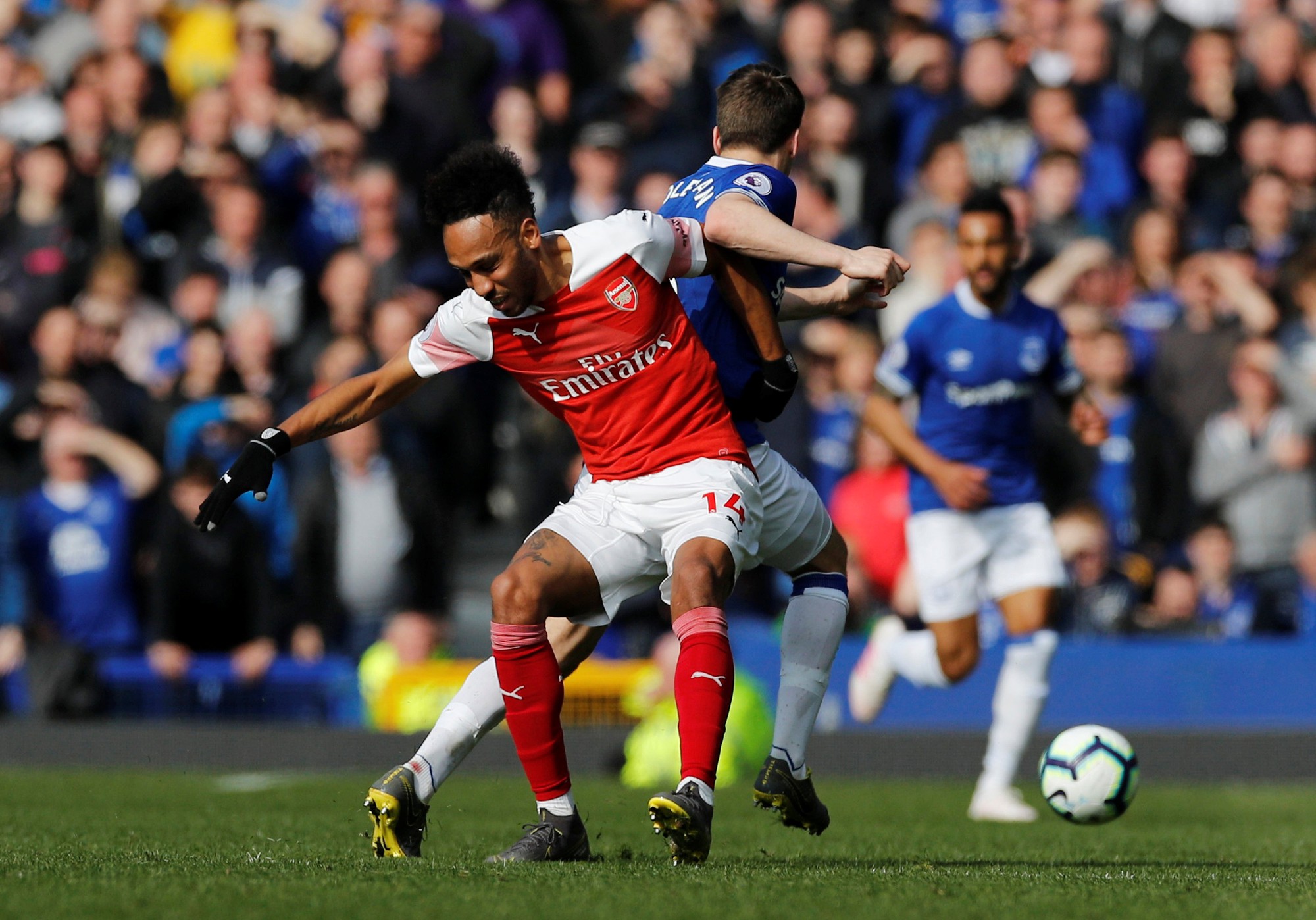 Arsenal hy vọng "sát thủ" Aubameyang tỏa sáng trước Napoli