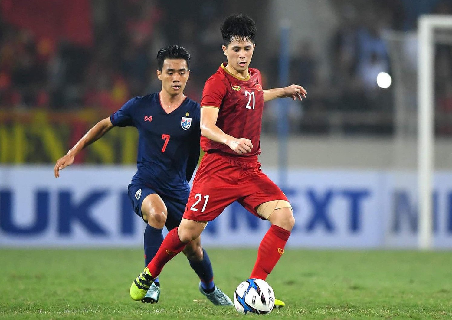 Đ&igrave;nh Trọng chấn thương nặng, đe dọa cơ hội dự SEA Games - Ảnh 1.